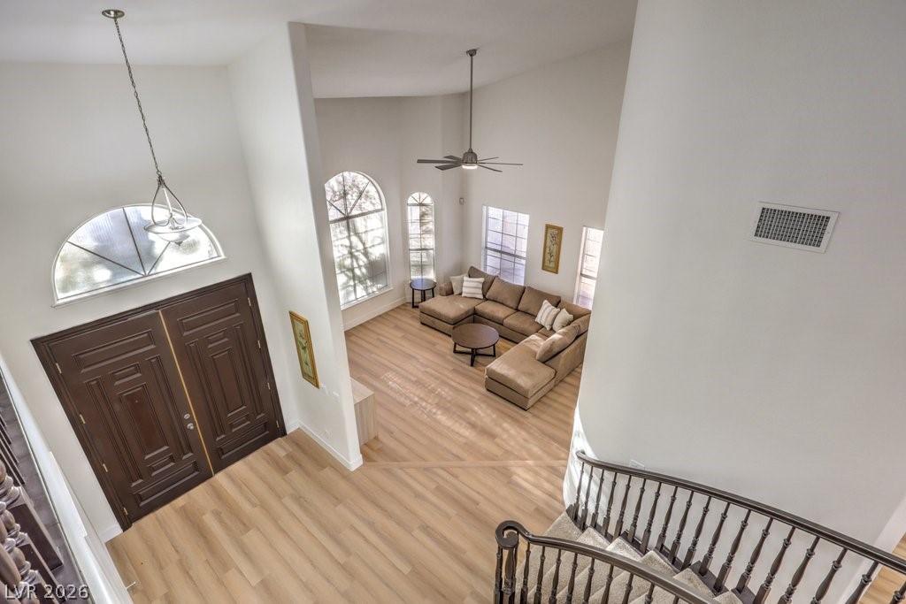 5152 Forest Oaks Drive