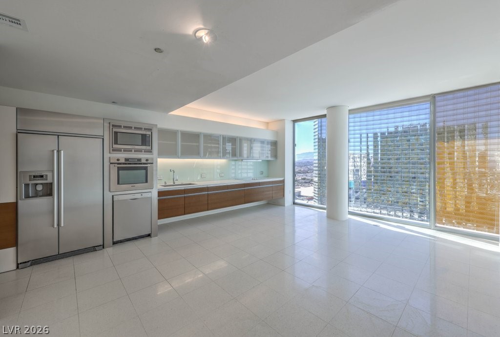 3726 Las Vegas Boulevard 2504