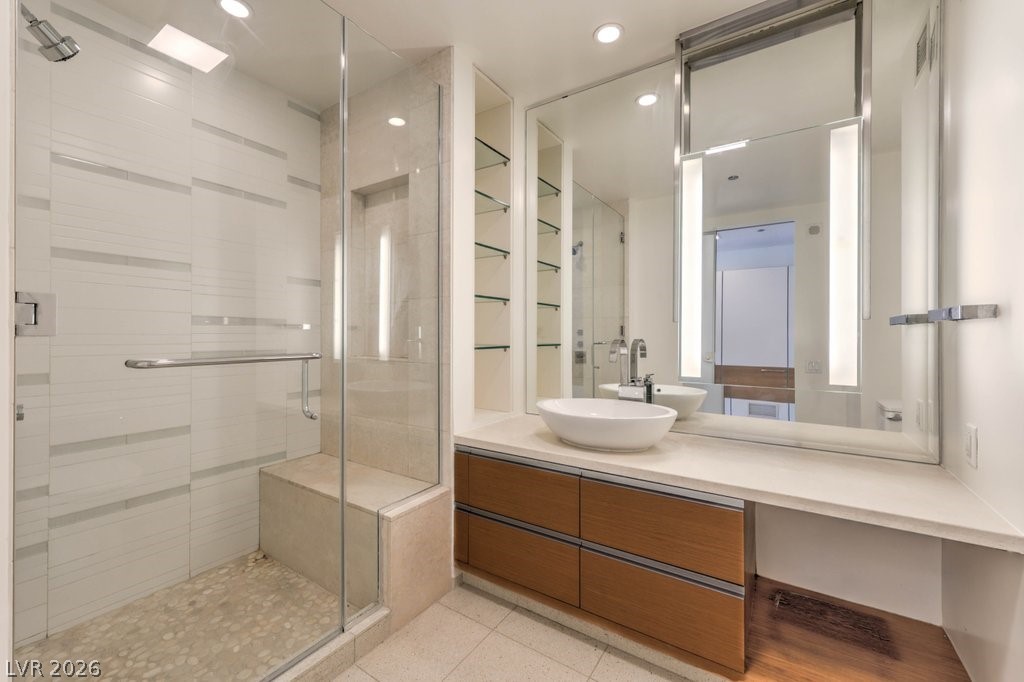 3726 Las Vegas Boulevard 2504