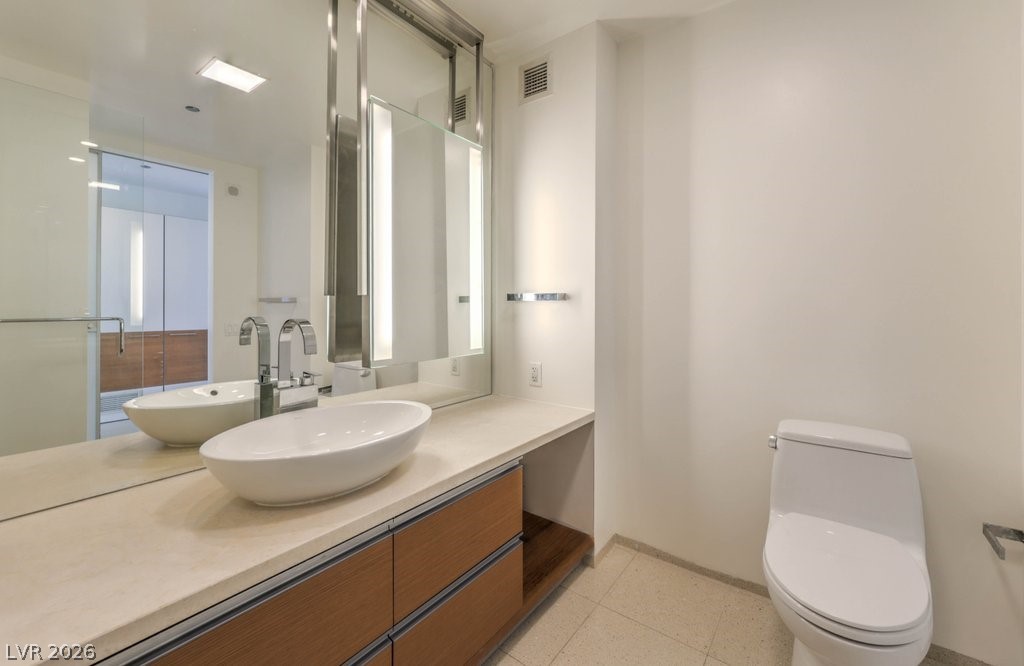 3726 Las Vegas Boulevard 2504