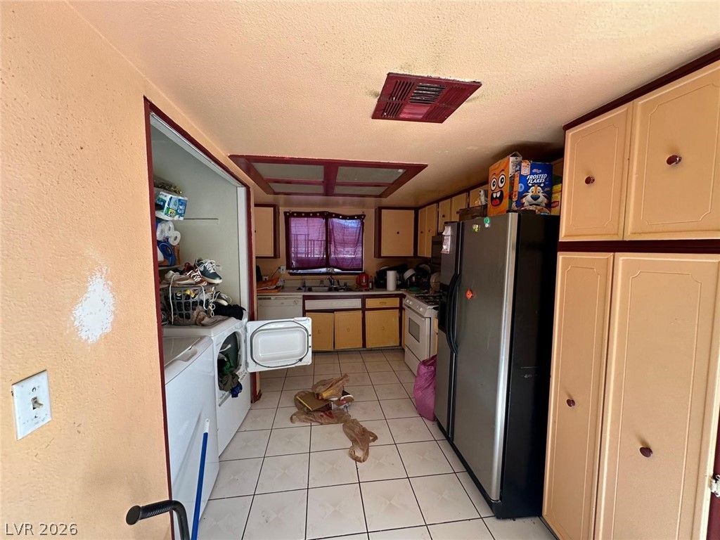 6209 Long Valley Drive