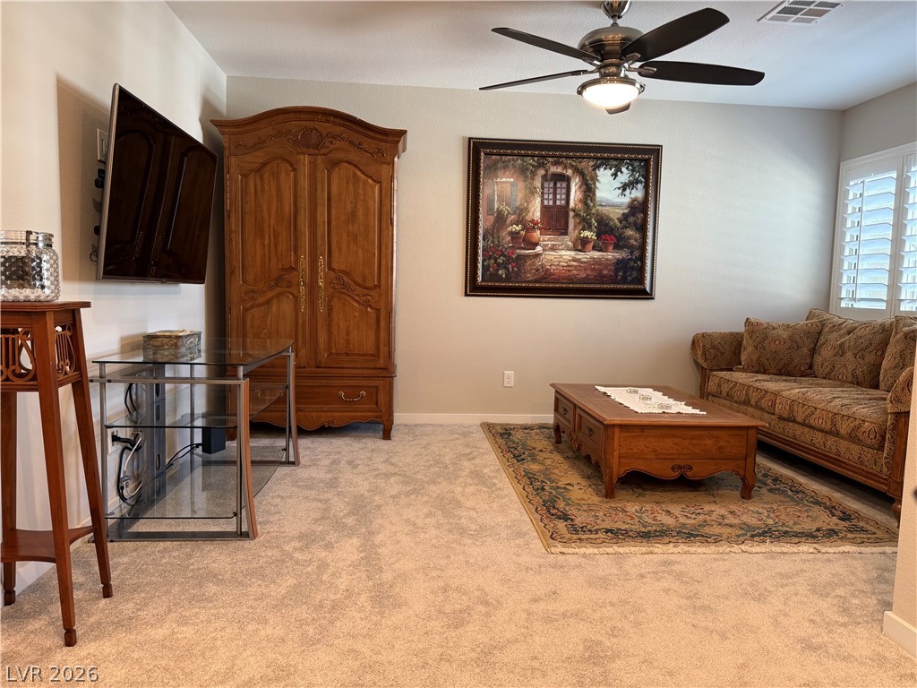 9291 Desert Pearl Avenue