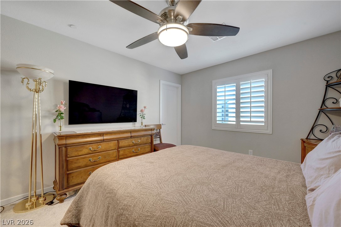 9291 Desert Pearl Avenue