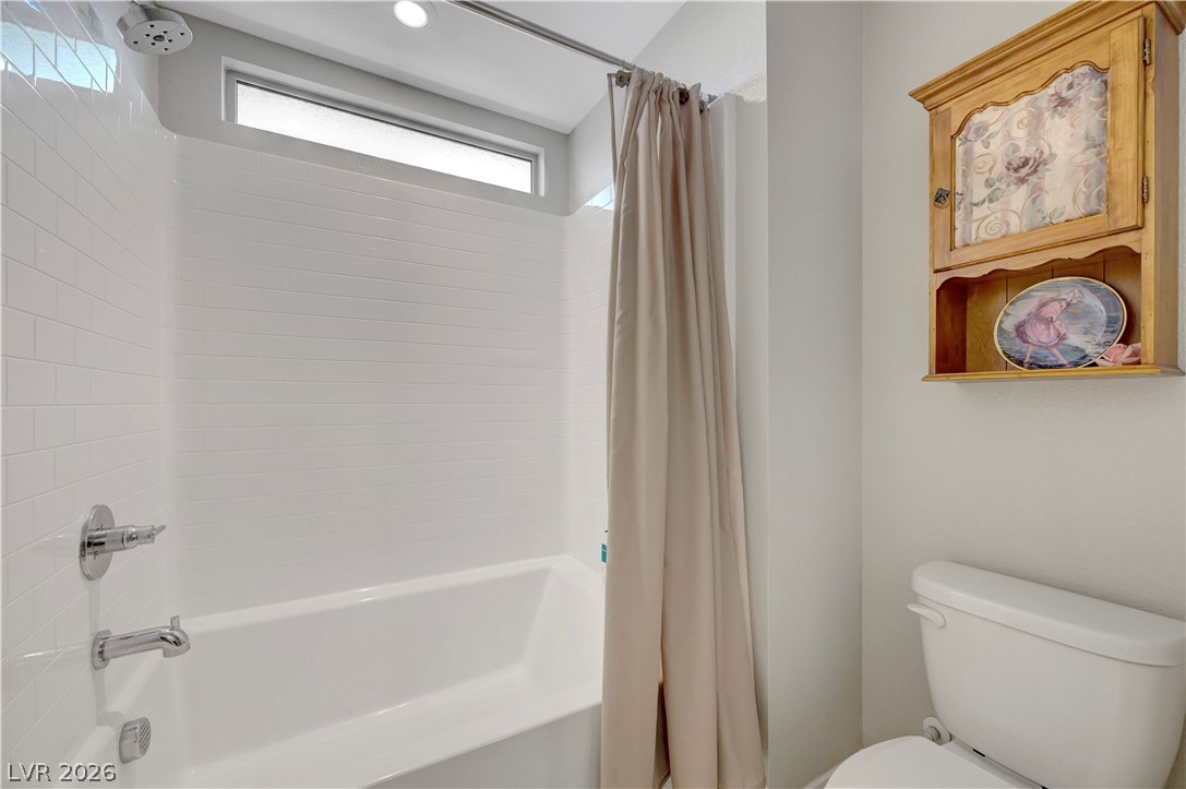 9291 Desert Pearl Avenue