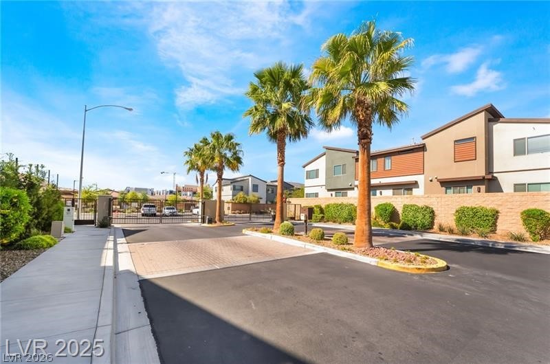 9291 Desert Pearl Avenue