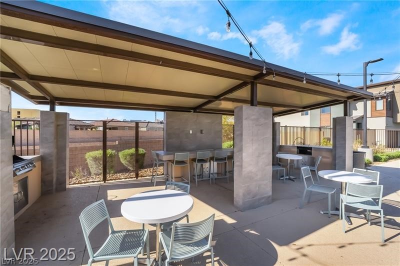 9291 Desert Pearl Avenue