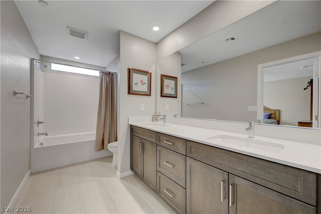 9291 Desert Pearl Avenue