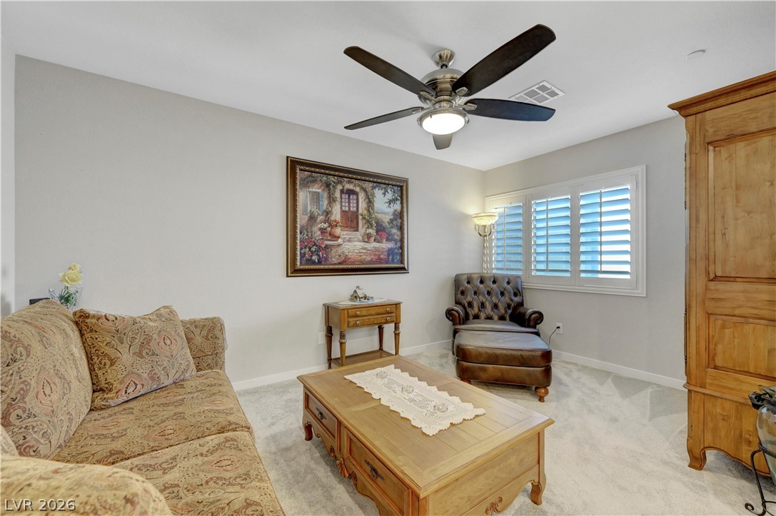 9291 Desert Pearl Avenue