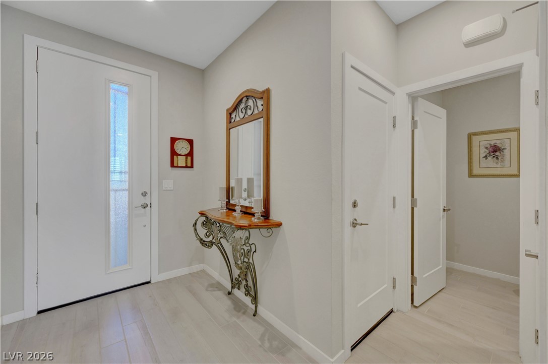 9291 Desert Pearl Avenue