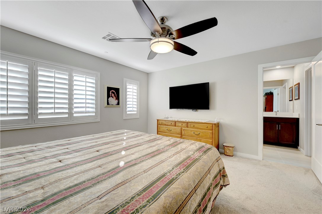 9291 Desert Pearl Avenue