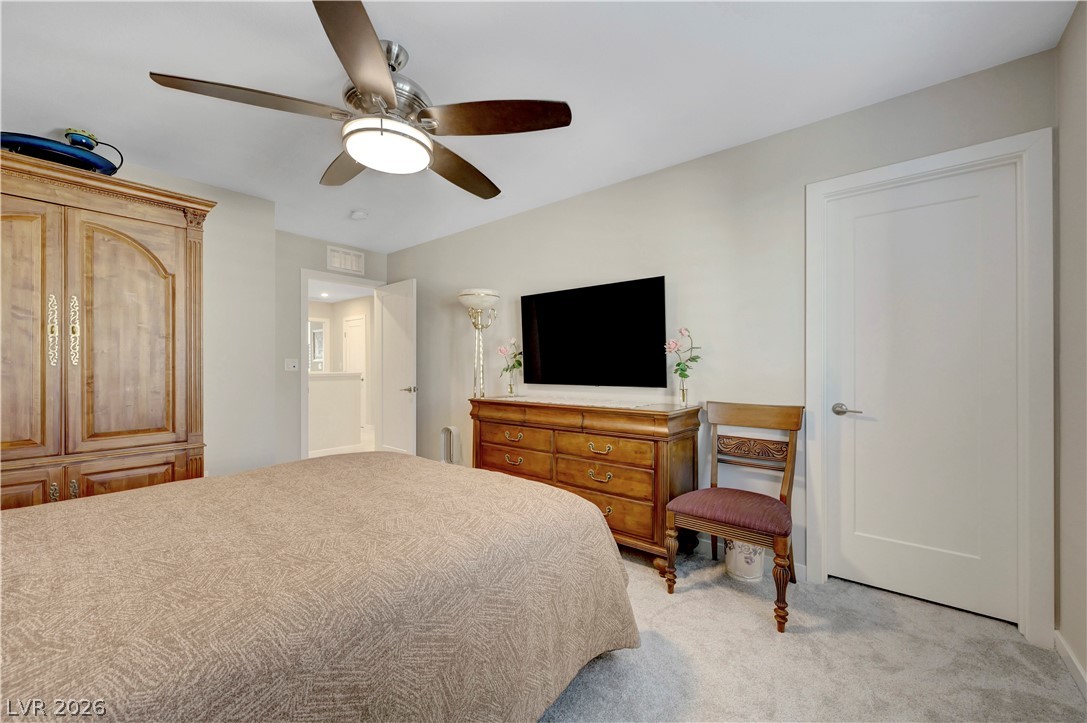 9291 Desert Pearl Avenue