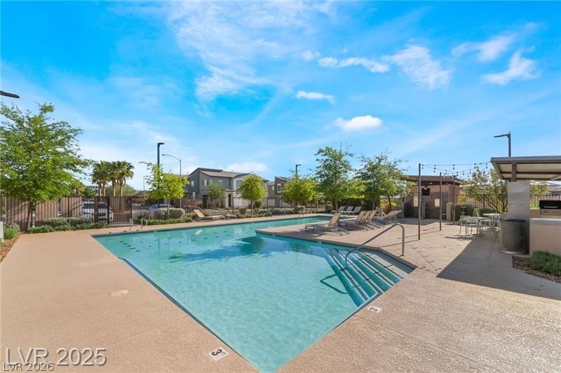 9291 Desert Pearl Avenue