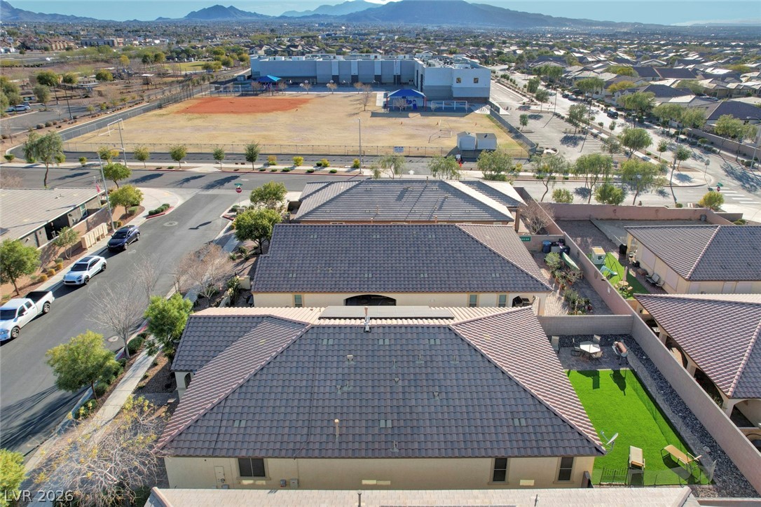 355 Mano Destra Lane