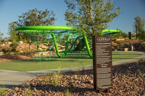 355 Mano Destra Lane