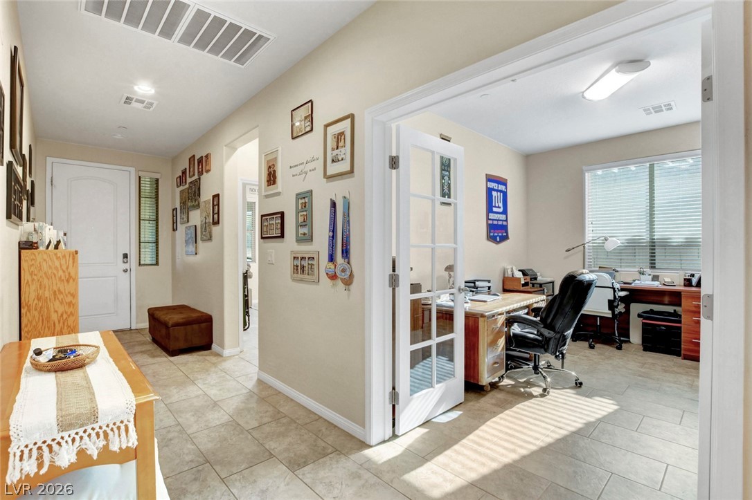 355 Mano Destra Lane