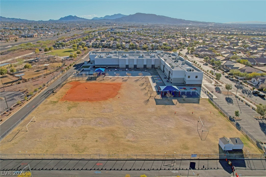 355 Mano Destra Lane