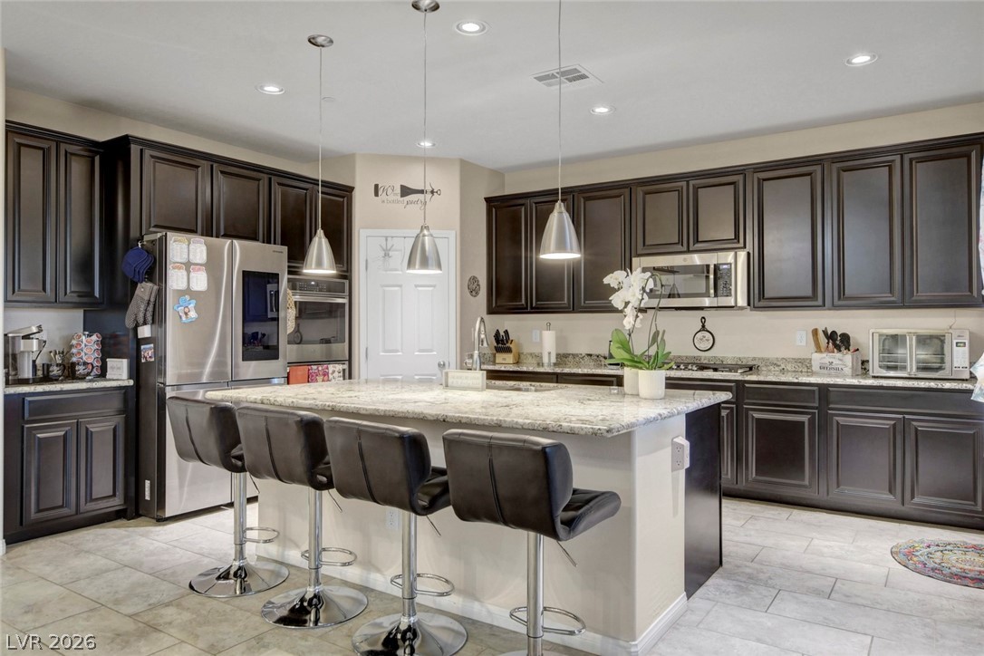 355 Mano Destra Lane