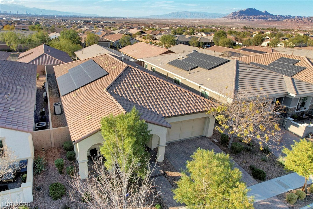 355 Mano Destra Lane