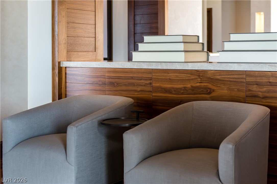 5 PROMONTORY POINTE Lane