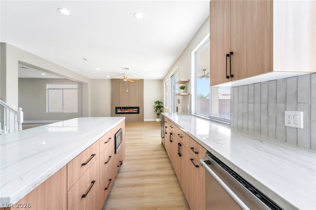 10139 Prairie Dove Avenue