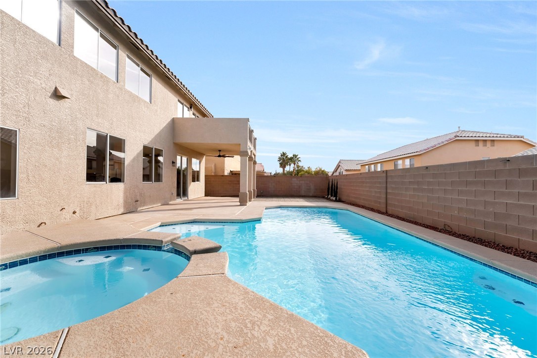 10139 Prairie Dove Avenue