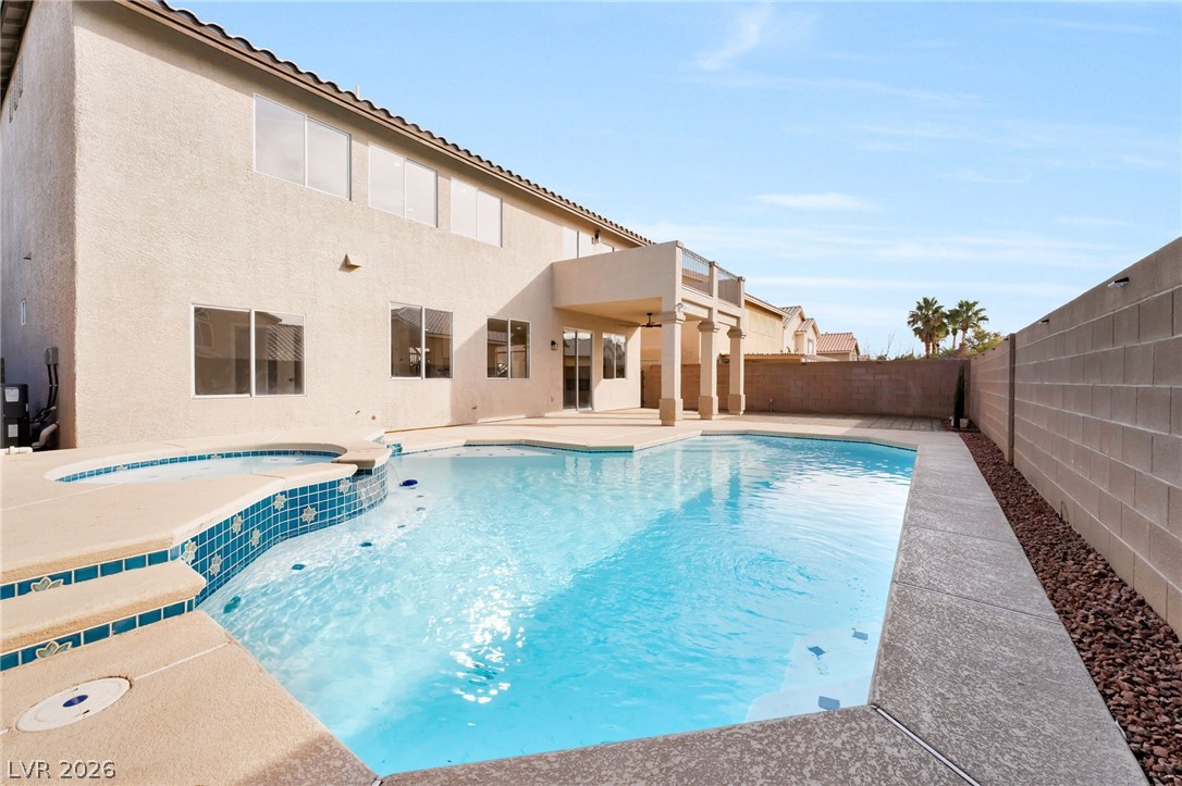 10139 Prairie Dove Avenue