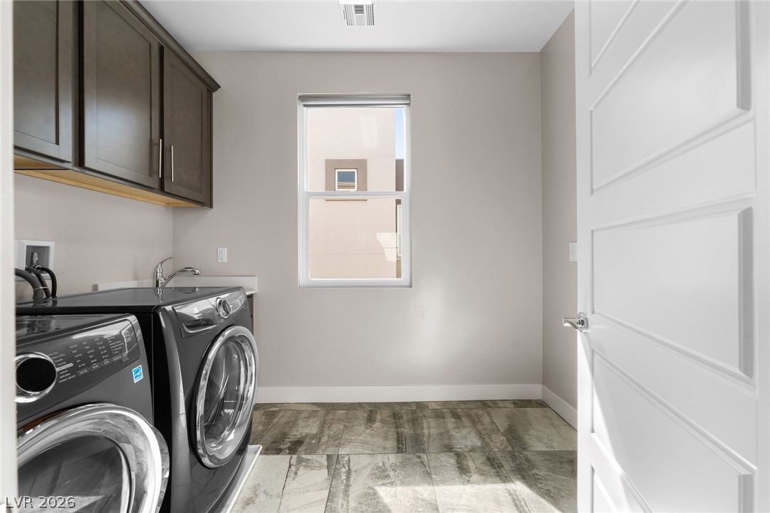 276 Crimson Edge Street