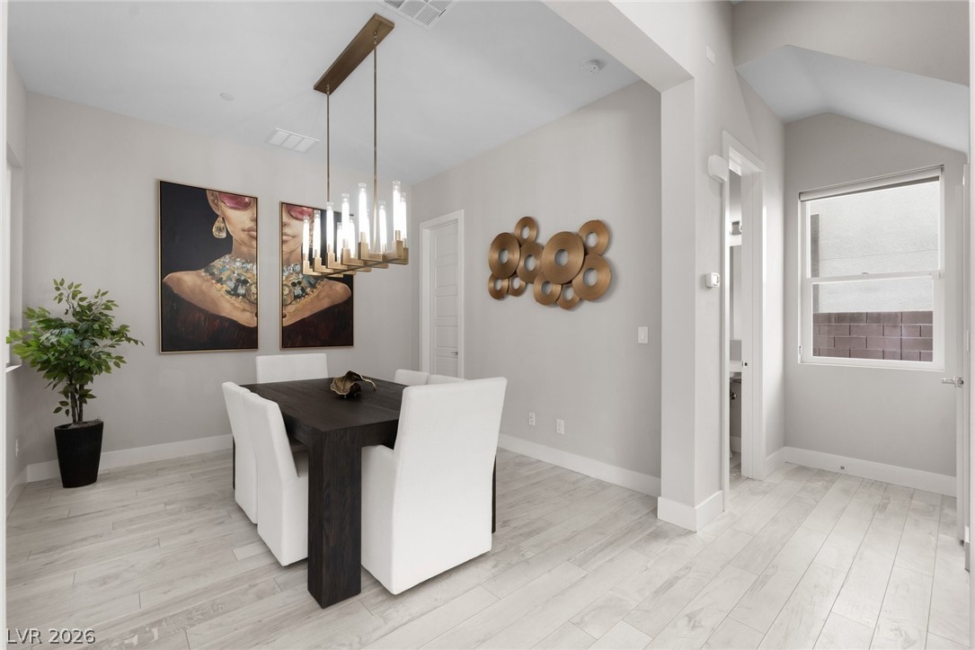 276 Crimson Edge Street