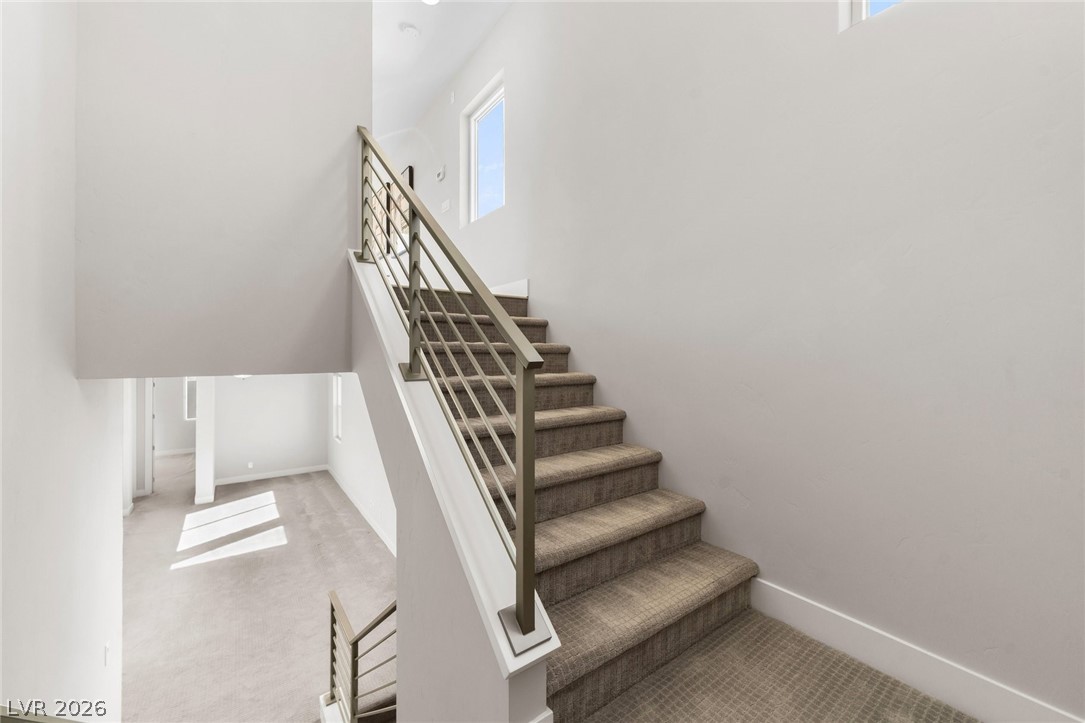 276 Crimson Edge Street