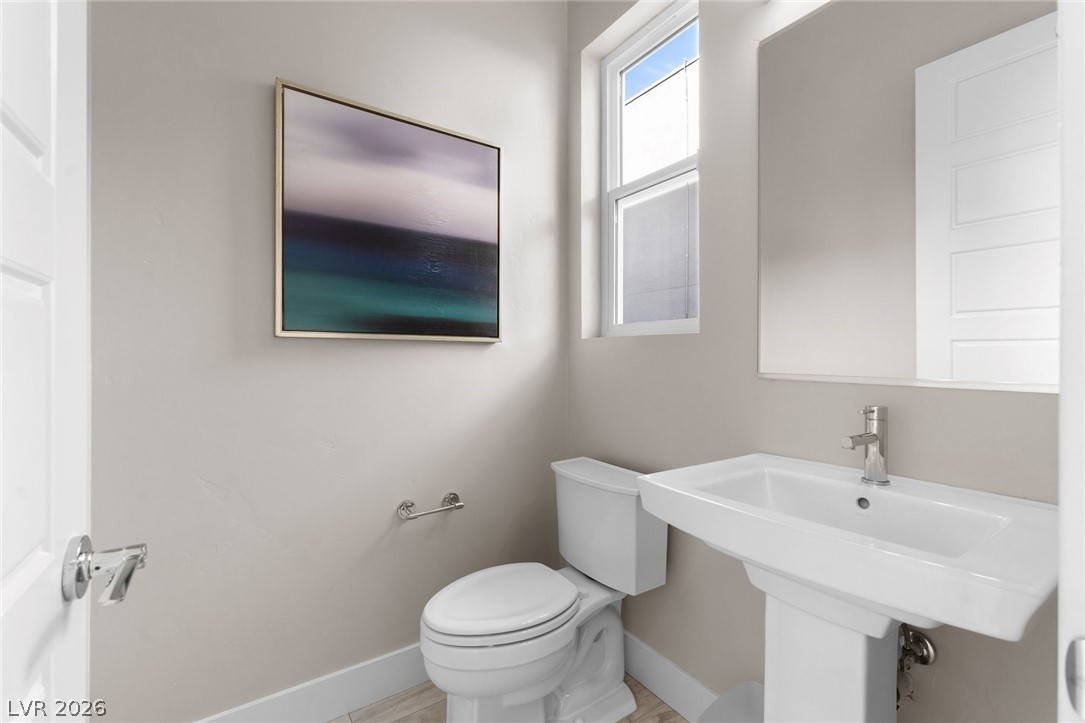 276 Crimson Edge Street