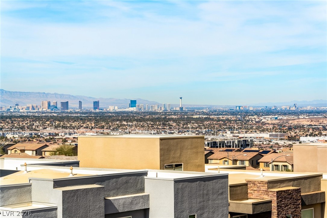 276 Crimson Edge Street