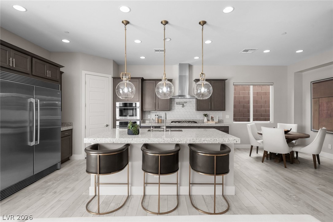 276 Crimson Edge Street