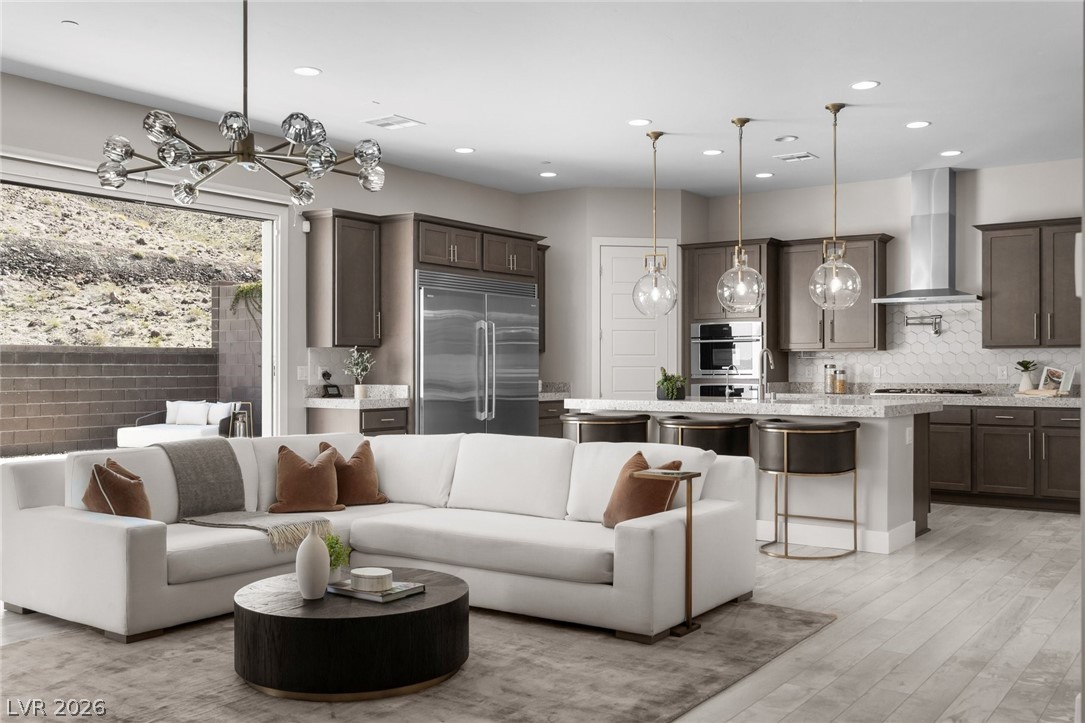 276 Crimson Edge Street