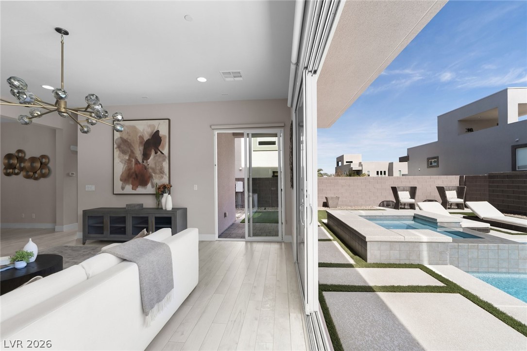 276 Crimson Edge Street