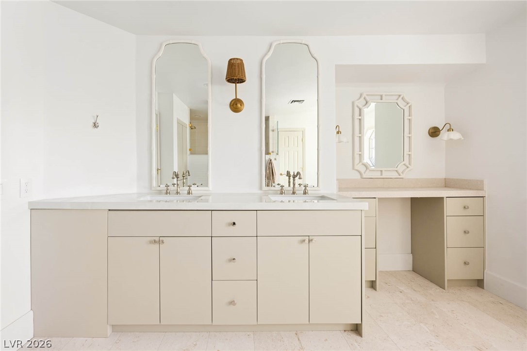 30 Quail Hollow Drive