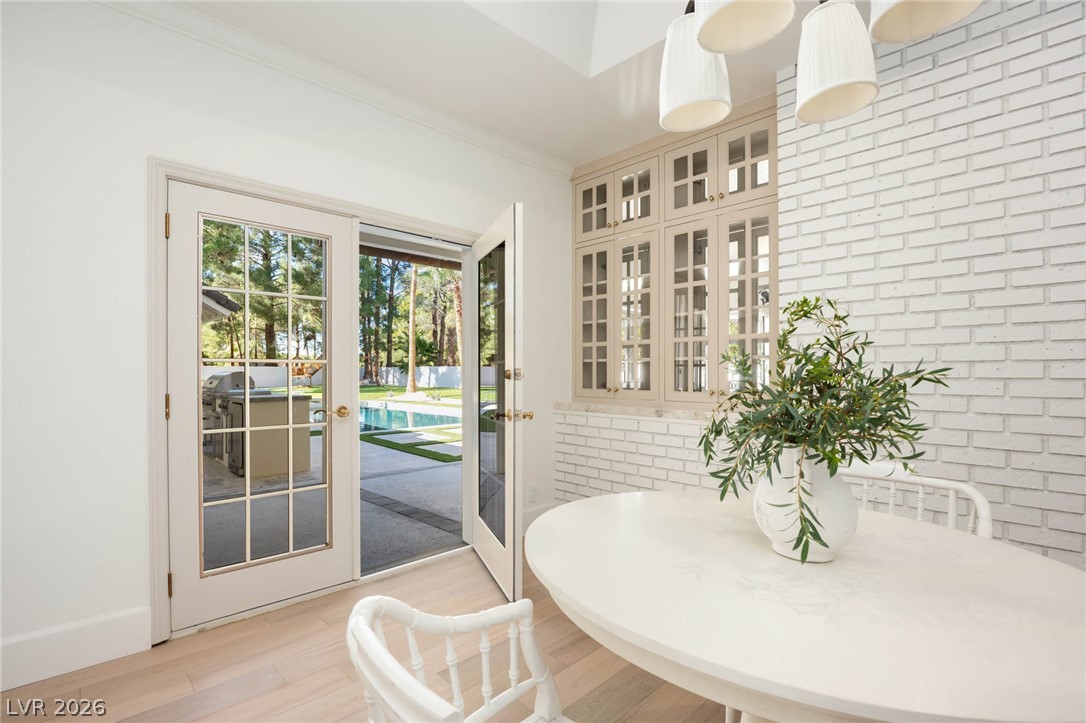 30 Quail Hollow Drive