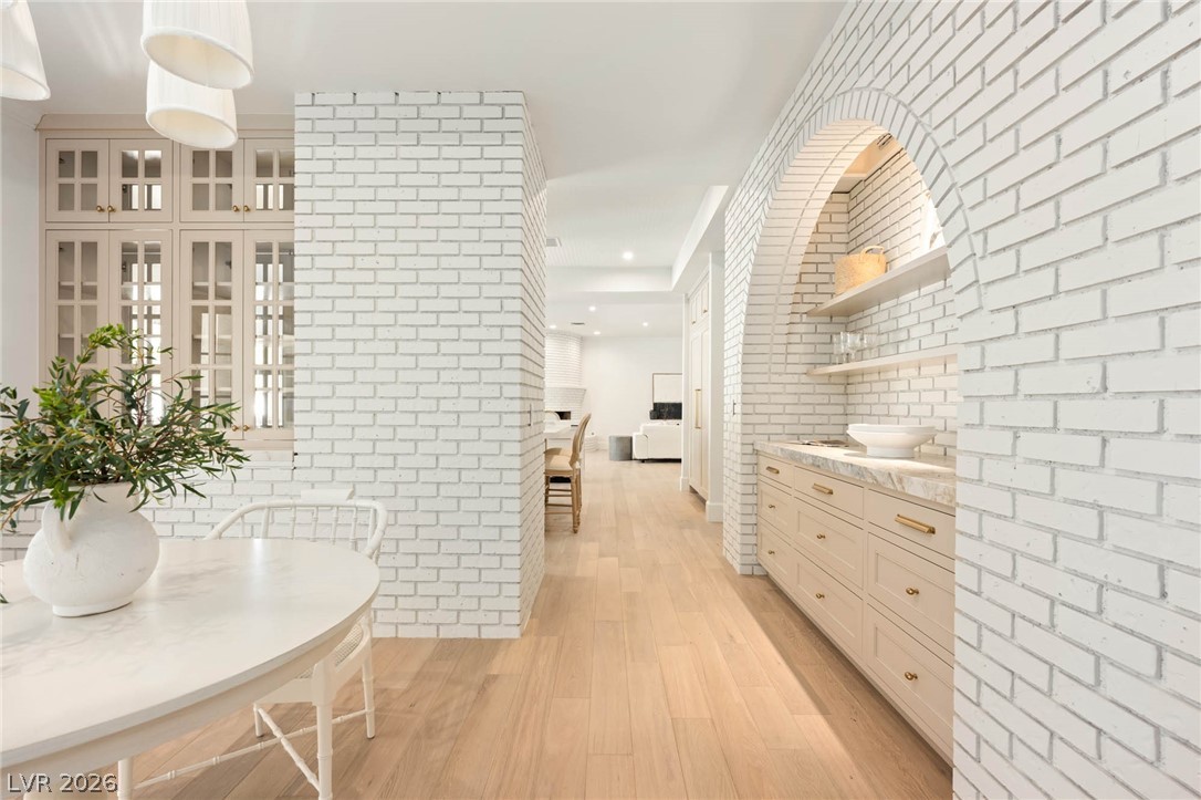 30 Quail Hollow Drive