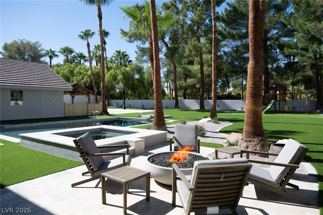 30 Quail Hollow Drive