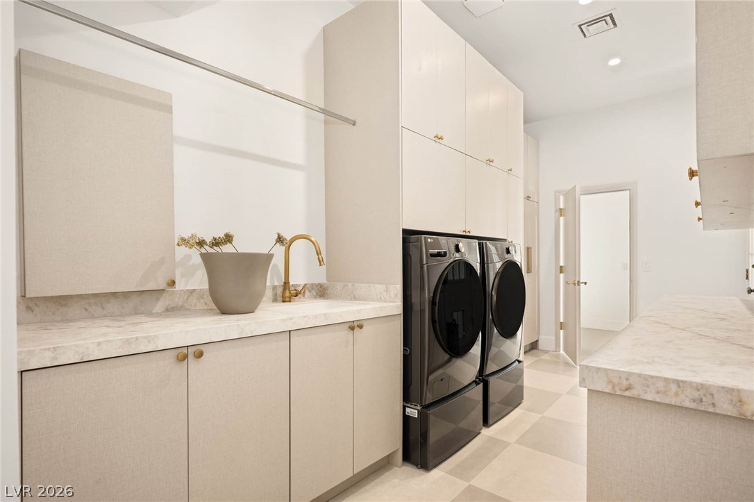 30 Quail Hollow Drive