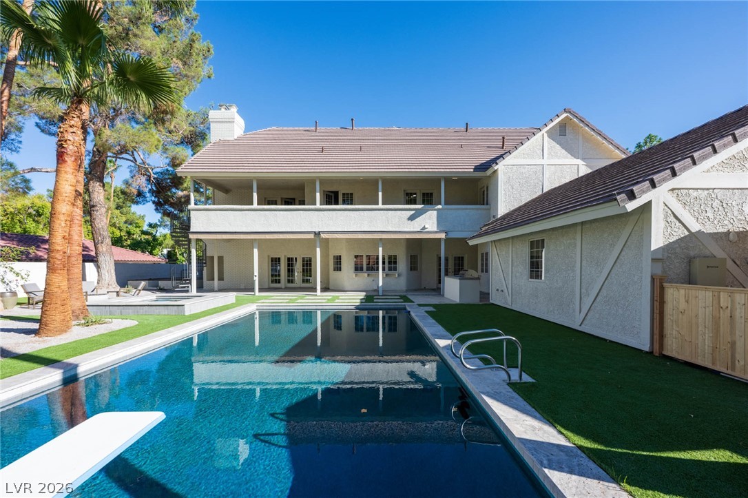 30 Quail Hollow Drive