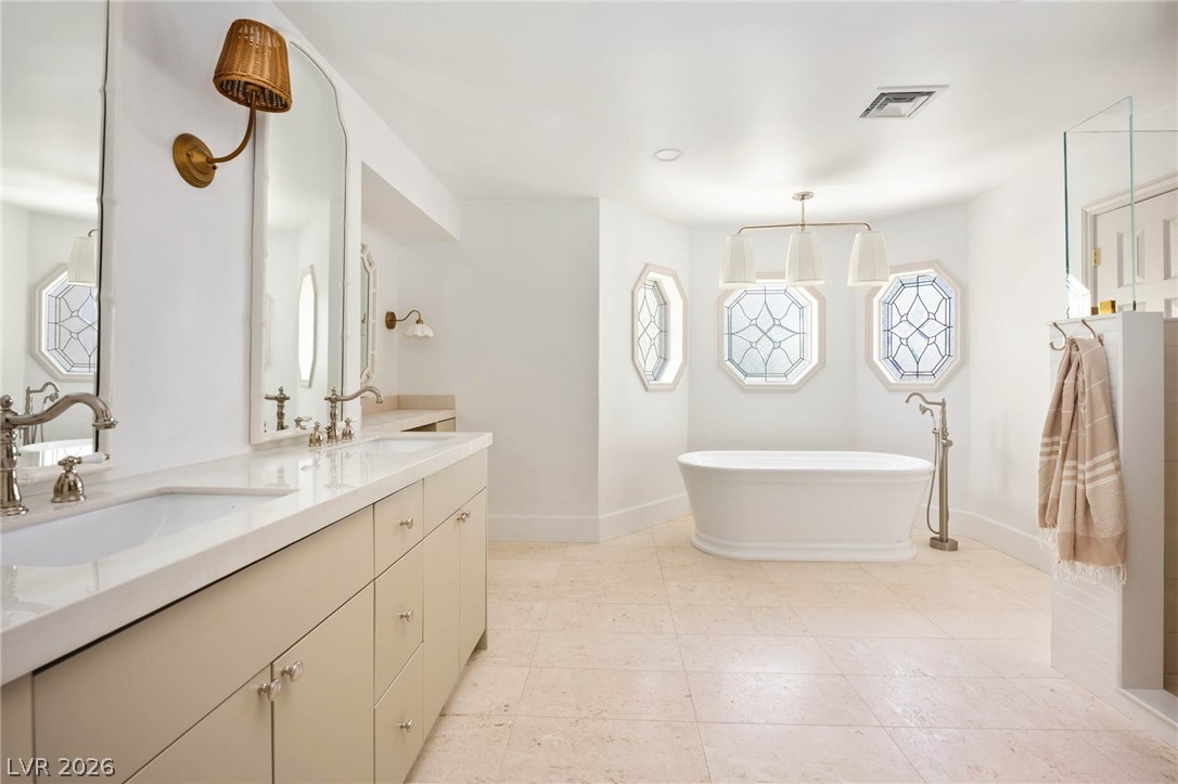 30 Quail Hollow Drive