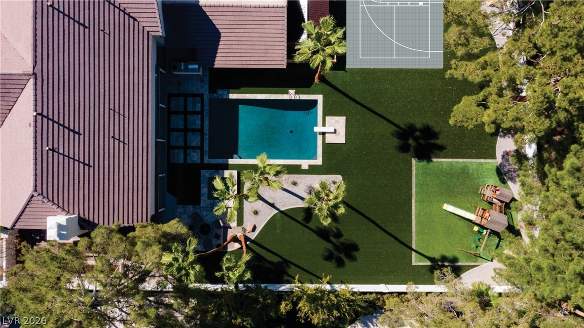 30 Quail Hollow Drive