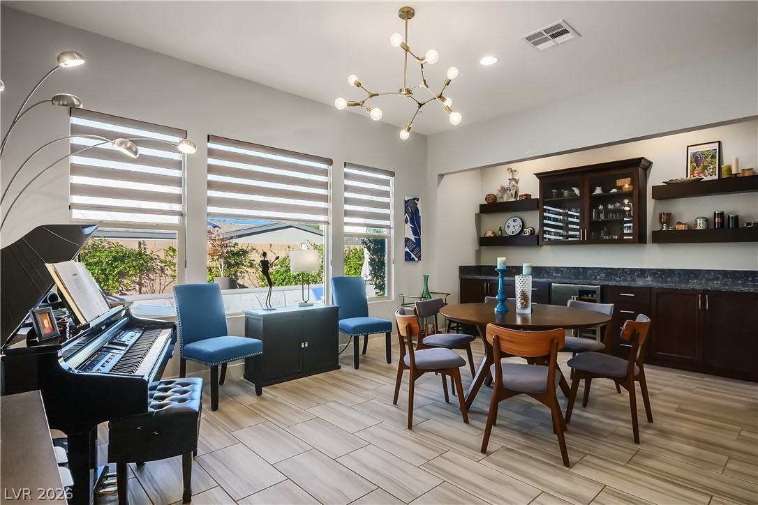 3016 Travesara Avenue