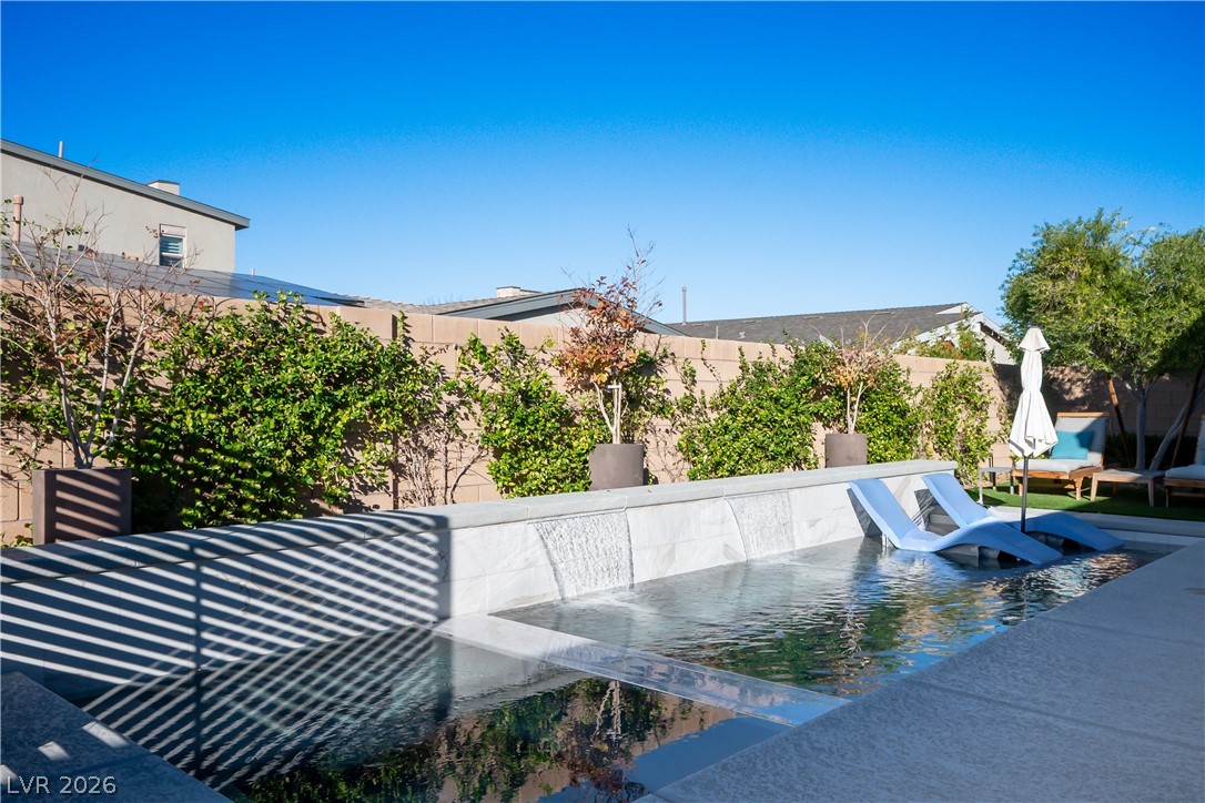 3016 Travesara Avenue