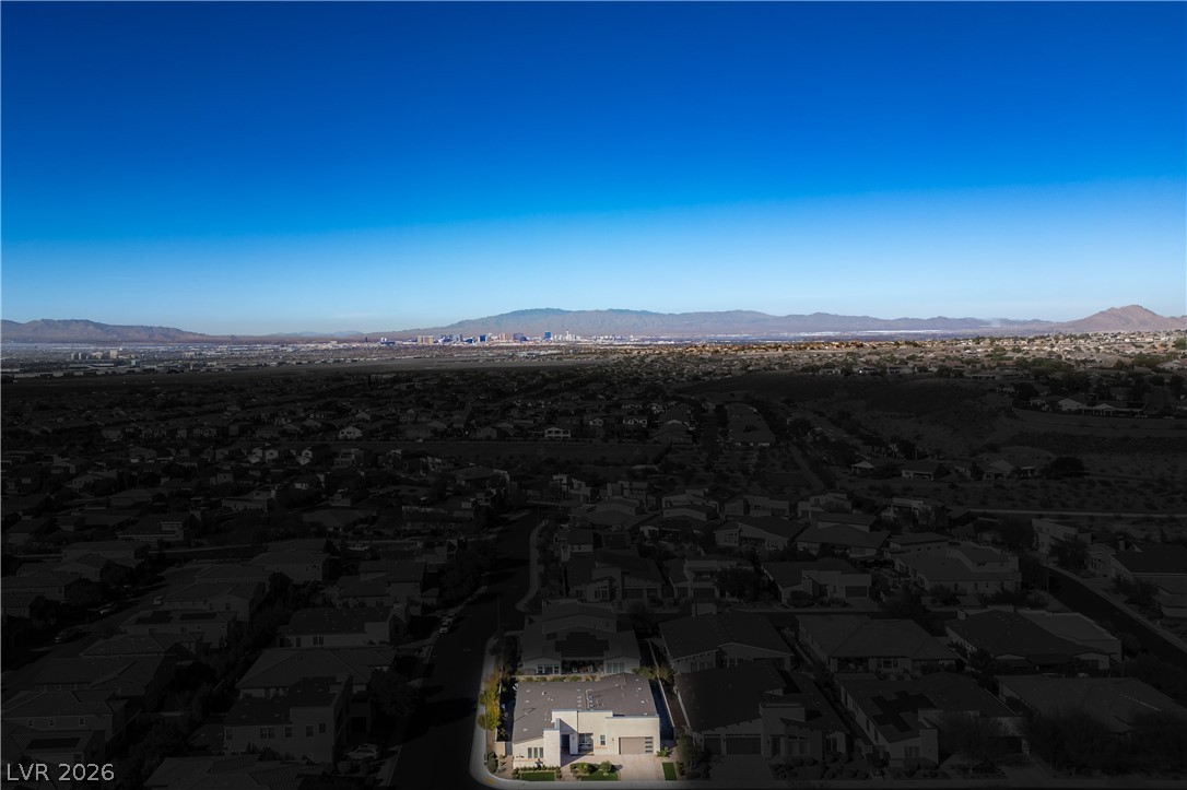 3016 Travesara Avenue