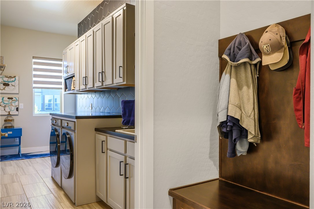 3016 Travesara Avenue