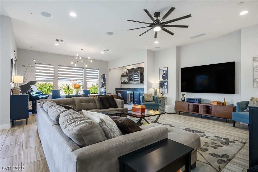 3016 Travesara Avenue