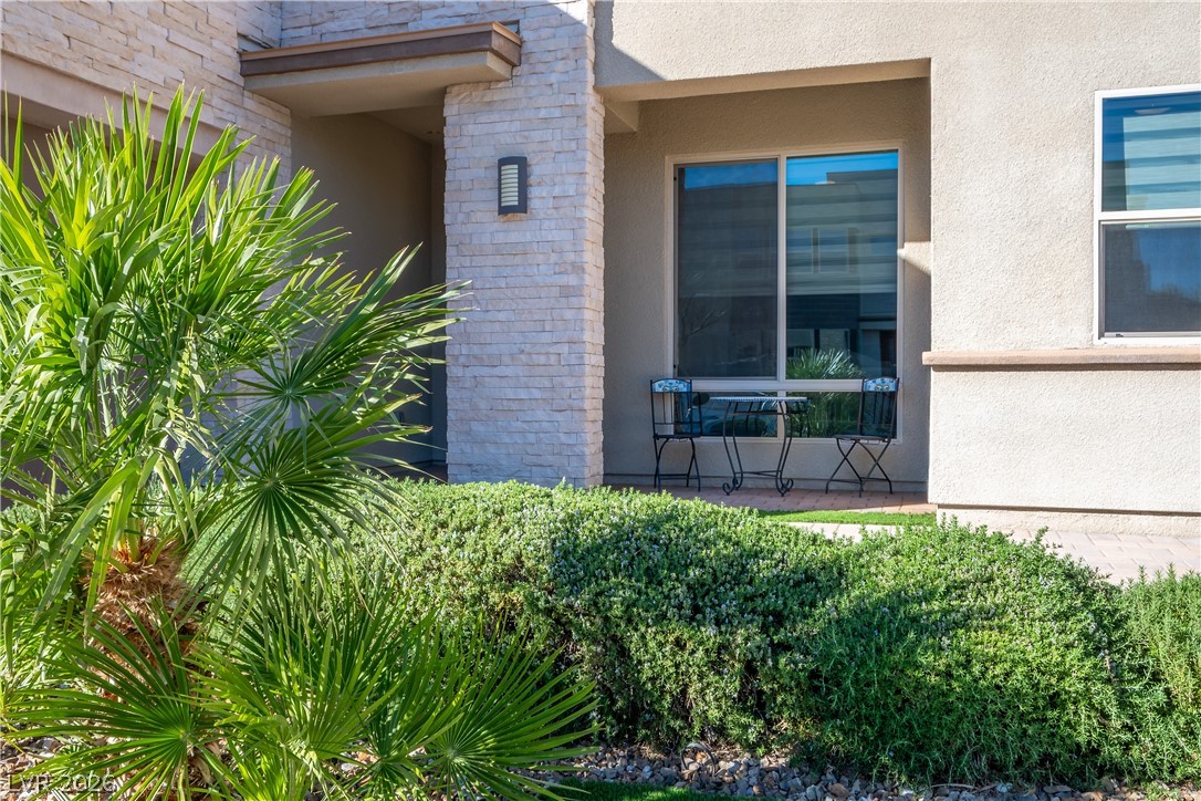 3016 Travesara Avenue