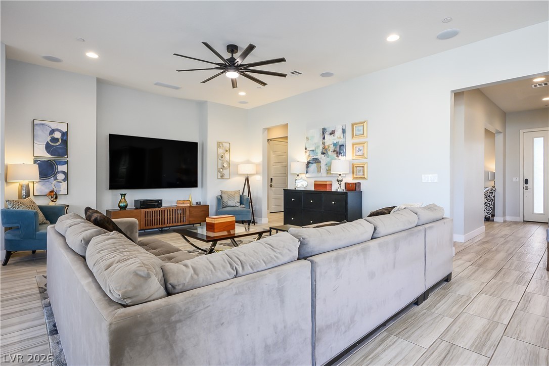 3016 Travesara Avenue