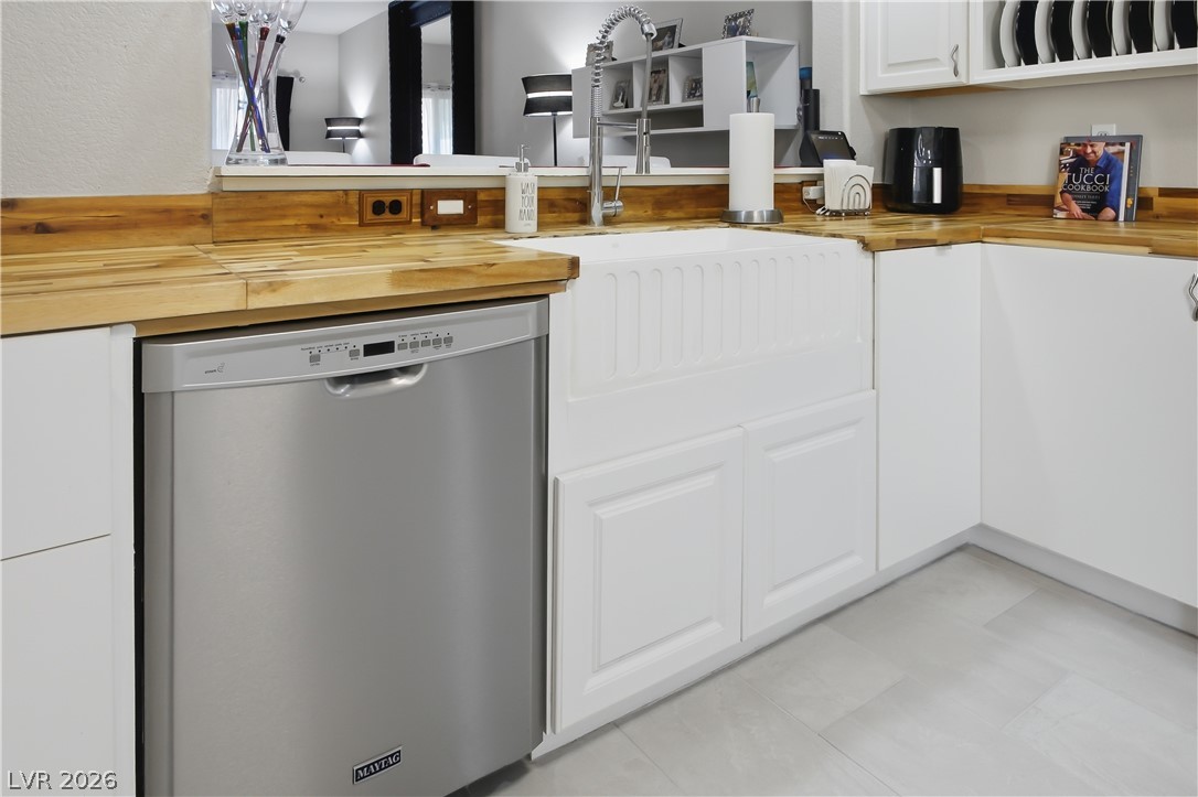 8648 Deering Bay Drive